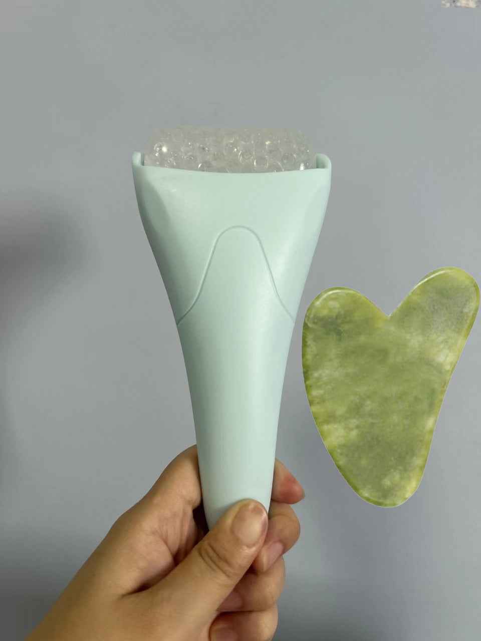 Ergonovia Facial Ice Roller Massager